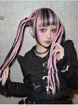 モシャス(MOSHASU) 【派手髪】ピンク×黒ブレイズスタイル【ゴシック】