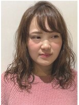 モードケイズ 阪急茨木店(MODE K's)&nbsp;外国人の無造作なユル巻きがお手本のウエーブ