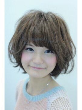 ヘアークリエイションラヴニール 美フォルム完璧ヘアー