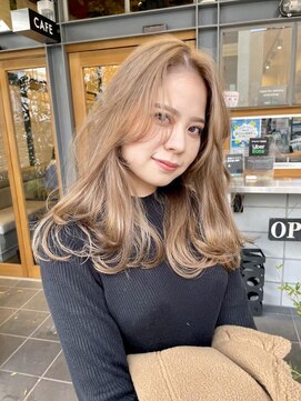 ラパンセヴェール(LA PENSEE VERT) ワンブリーチベージュ×レイヤーカット