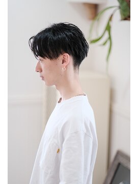 クニヘアー(KUNI HAIR) センターパート刈り上げ