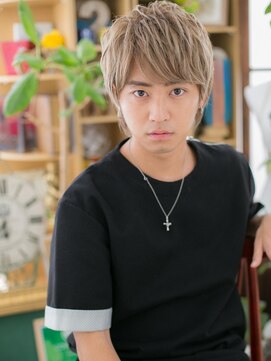 カバーヘア ブリス 志木南口駅前店(COVER HAIR bliss) サイドパートのハイトーンモテ髪マッシュm志木10代20代30代