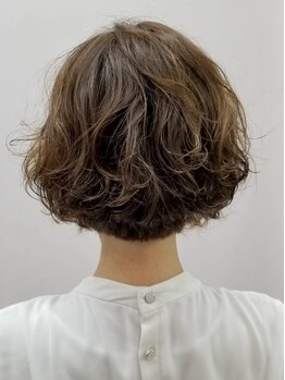 ステラ(STELLA)の写真/【津志田/駐車場完備】ダメージを最小限に抑え、ツヤと潤い溢れる美髪に導く♪レディースシェーブもあり◎