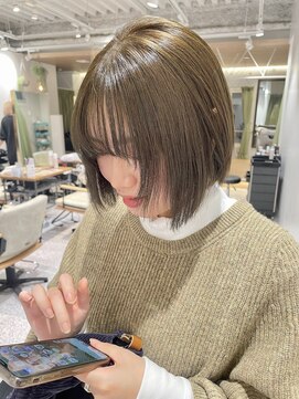 ゼストララ(ZEST Lara) オリーブ強めベージュ　【吉祥寺】