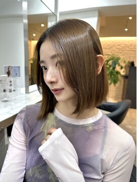 ヴィオットバイサロン(Viot by Salon) 前髪なし韓国美髪エアリーロングピンクブラウン切りっぱなしボブ