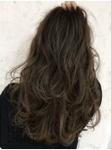 アッシュグレー×セミロングレイヤー