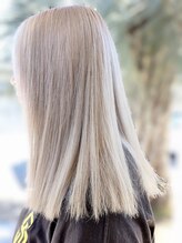 ヘアークリエイト ミューズ(hair create MUSE) ホワイトハイトーンカラー