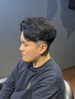 ビーダンディー(Bee dandy)&nbsp;ビジネスツーブロックショート  デザインパーマ かき上げバング