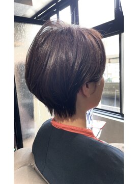 アルム(arum) 丸みのあるショート/横浜/元町/半個室/カット