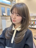 ライン(LINE)&nbsp;韓国風/レイヤー/前髪カット/オリーブ/透明感/ハッシュカット