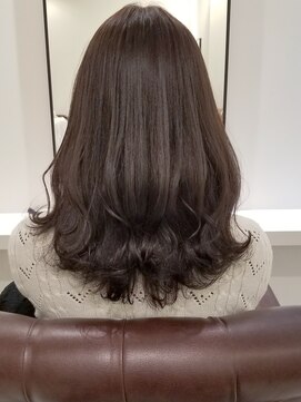 インビテーション(invitation) 一度のカラーで透明感ミルクティーベージュ