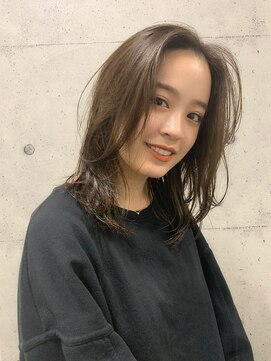 アピィス(APPiiS) セナスリークベージュミディアムレイヤー