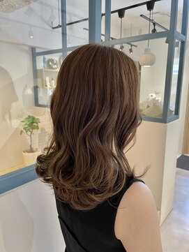 ラソニシカサイ(Lazo nishikasai) 大人優しいベージュロング