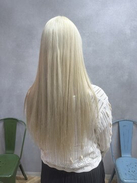 グローバルヘアー バランス(global hair BALANCE) white blond