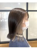 イヤリングカラー×ミルクティーベージュ
