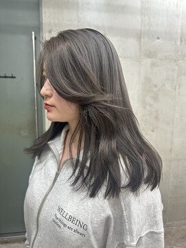 ソルトウォーター(SALT WATER) グレージュカラー　レイヤースタイル