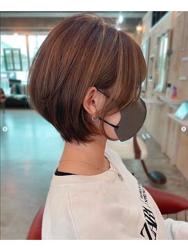 アトリエ エス atelier es HAIRDESIGN 丸みショート/レイヤーカット/ハイライト/白髪染め/白髪ぼかし