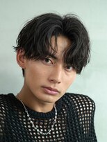 レタッチバイフィフス(RETOUCH by fifth) センターパートニュアンスパーマガイルヘアコンマヘア黒髪