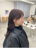 ベージュカラー×サイドバング