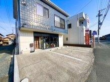 センザライト(Send The Light)の雰囲気（外観【幸郵便局の隣】駐車場店前２台）