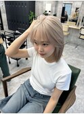 ホワイトベージュ
