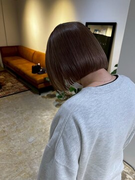 メリー オオサカ(Merly Osaka) 中明度カラー×ボブ