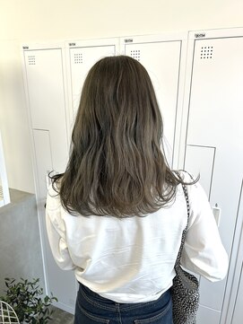 ヴィアーレアンクスタイル(VIALE Ank style) 透明感オリーブベージュ