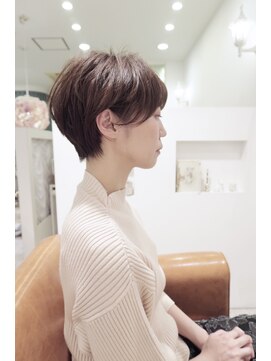 メモリーズ 水天宮前店(Memories) 前下がりひし形小顔マッシュショートボブ40代50代ココアベージュ
