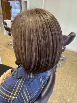 レッド(ReD) 白髪ぼかし/縮毛矯正/髪質改善/白髪染め/白髪/カラー/金沢