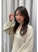 顔まわりレイヤー×柔らかブラウンカラー