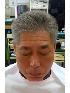 ヘアーサロン北林 渋いグレーヘアー