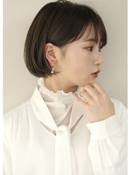サーカス バイ ビュートリアム 青山(CIRCUS by BEAUTRIUM) 手入れ簡単 内巻き シンプル ミニボブ ボブ