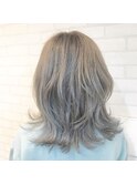 透明感グレーとウルフヘア◎10代20代30代