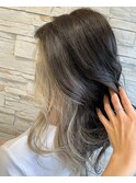 ホワイトベージュ×フェイスフレーミング×インナーカラー