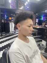 バーバースタイルクラブスリー(BARBER STYLE CLUB 3)&nbsp;フェード　ツイストパーマ
