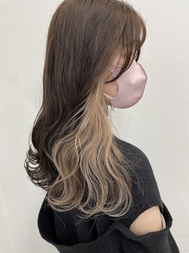 アライブ キチジョウジ(ALIVE Kichijoji) 韓国風インナーカラー×ホワイトベージュ/イヤリングカラー