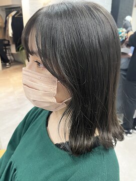 ムク 新宿(muc) フェイスレイヤー×オリーブグレージュ