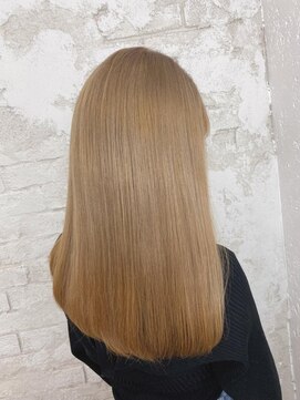 プライズ アイリス 池袋東口店(prize Iris) ミルクティーベージュ/20代30代40代￥14850