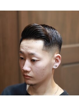 バーバーショップ スバル(BARBERSHOP SUBARU) ＜理容室＞＜バーバー＞スキンフェード　クラシカルスタイル