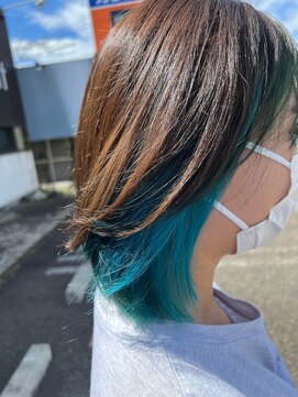 玲遠(レノン) インナーターコイズヘアカラー