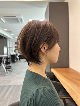 ビューエヒメ(VIEW EHIME) 大人ラフウェーブ20代30代40代ボブブラウンスウィングショート