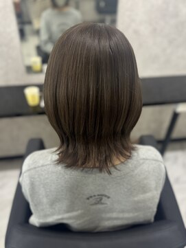 アンダーバー(UNDRvr) 透明感 グレージュ