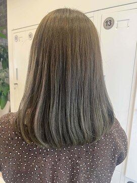 レム 泉中央店(L.E.M) 外国人風オリーブベージュ