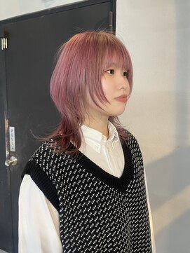 イロハ(IROHA) ペールピンクポイントベージュウルフカット