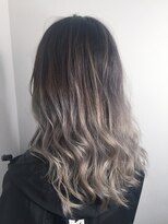 リベルテ 池袋(liberte)&nbsp;バレイヤージュホワイトアッシュ