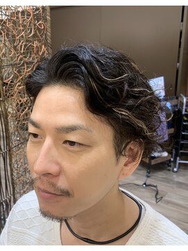 ドリーバンスアポロ 秦野 イメチェン/メンズパーマ/ツーブロ/ハイライト
