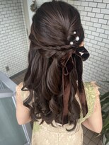 ハーフアップ　フェミニン　パール　ベロアリボン