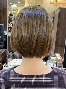 キャラ 池袋本店(CHARA) 20代30代40代前下がりグラデーションボブ【池袋/ボブ/ショート】