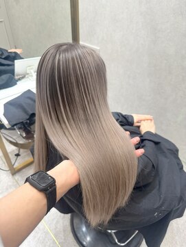 ロンド レア 天神大名店(Lond Le’a) ミルクティーベージュ髪質改善トリートメントインナーカラー