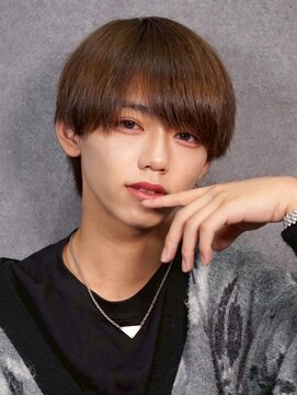 ナチュラル 渋谷(NATURAL) フェザーパーマ/スパイキーショート/サーフカール[メンズ/渋谷]